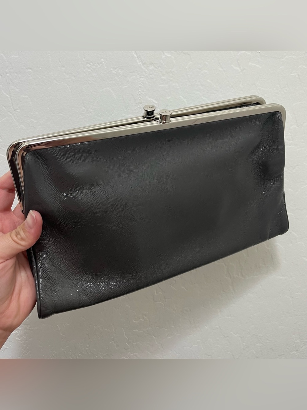 Hobo Lauren Double Kisslock Frame Clutch Wallet Gray Polished Leather